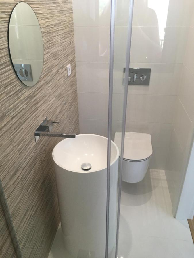 Bedrooms In Modern Guest House อัลมาดา ภายนอก รูปภาพ