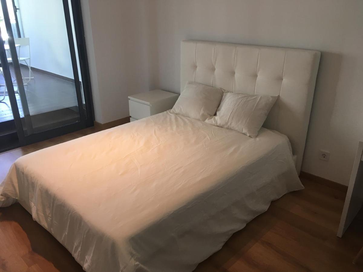 Bedrooms In Modern Guest House อัลมาดา ภายนอก รูปภาพ